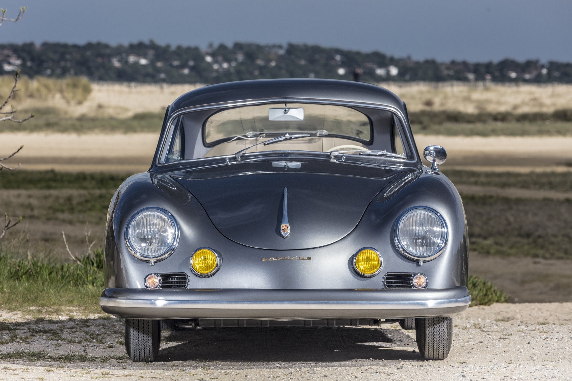 Voiture Porsche Préa Coupé Grigio Ferro Cabane