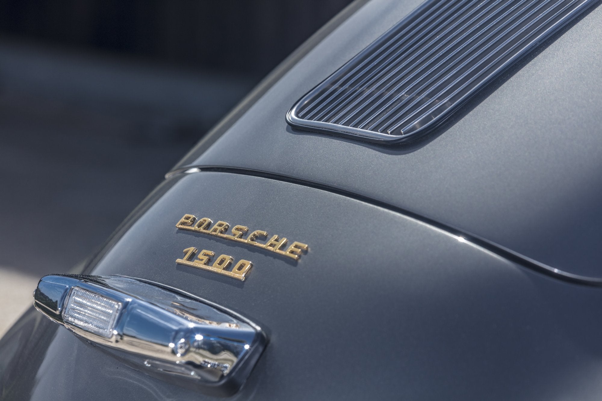 Voiture Porsche Préa Coupé Grigio Ferro Cabane