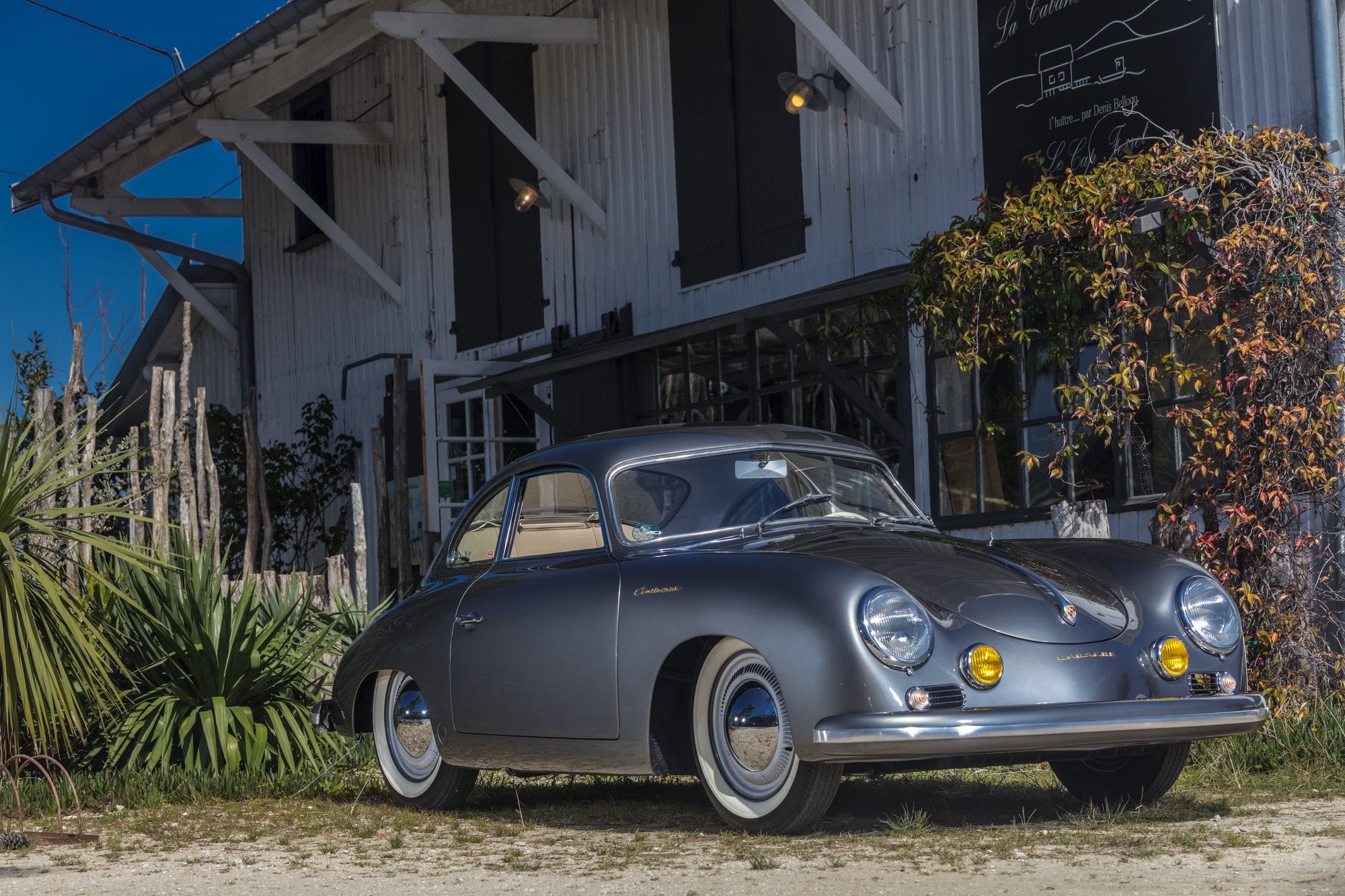 Voiture Porsche Préa Coupé Grigio Ferro Cabane