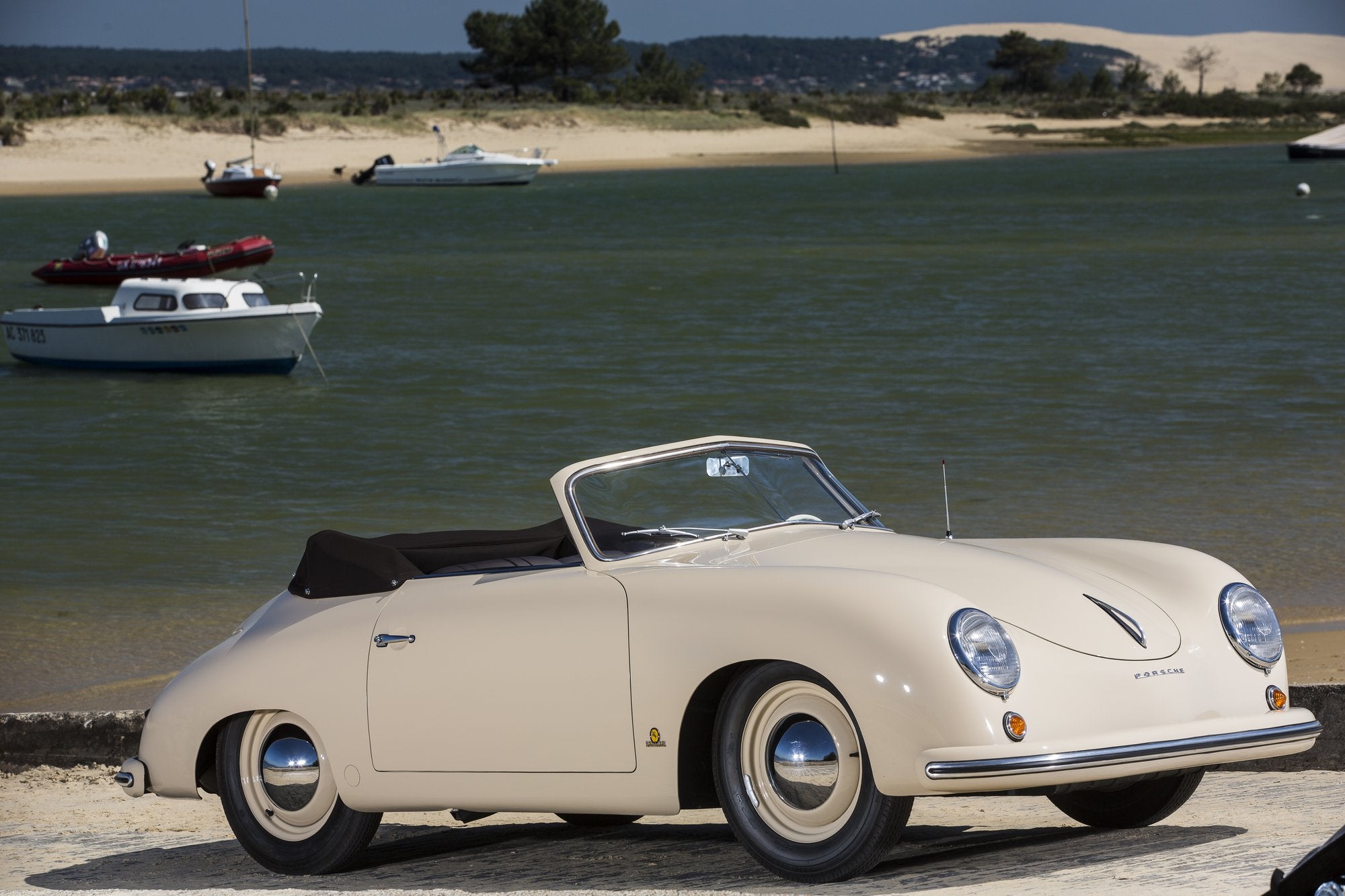 Voiture Porsche 356 Préa Cabrio Sable