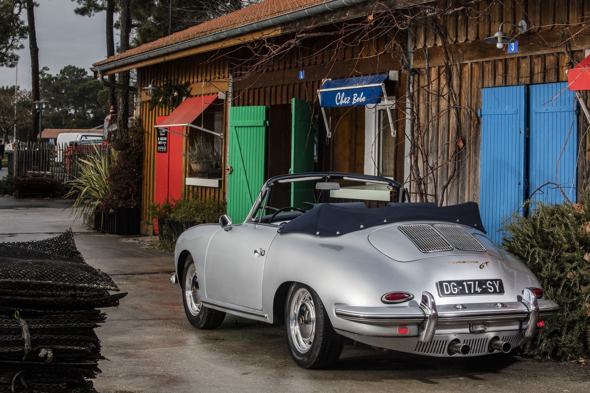 Voiture Porsche Cabriolet C6 Gris Argent - Intérieur Noir Cabane