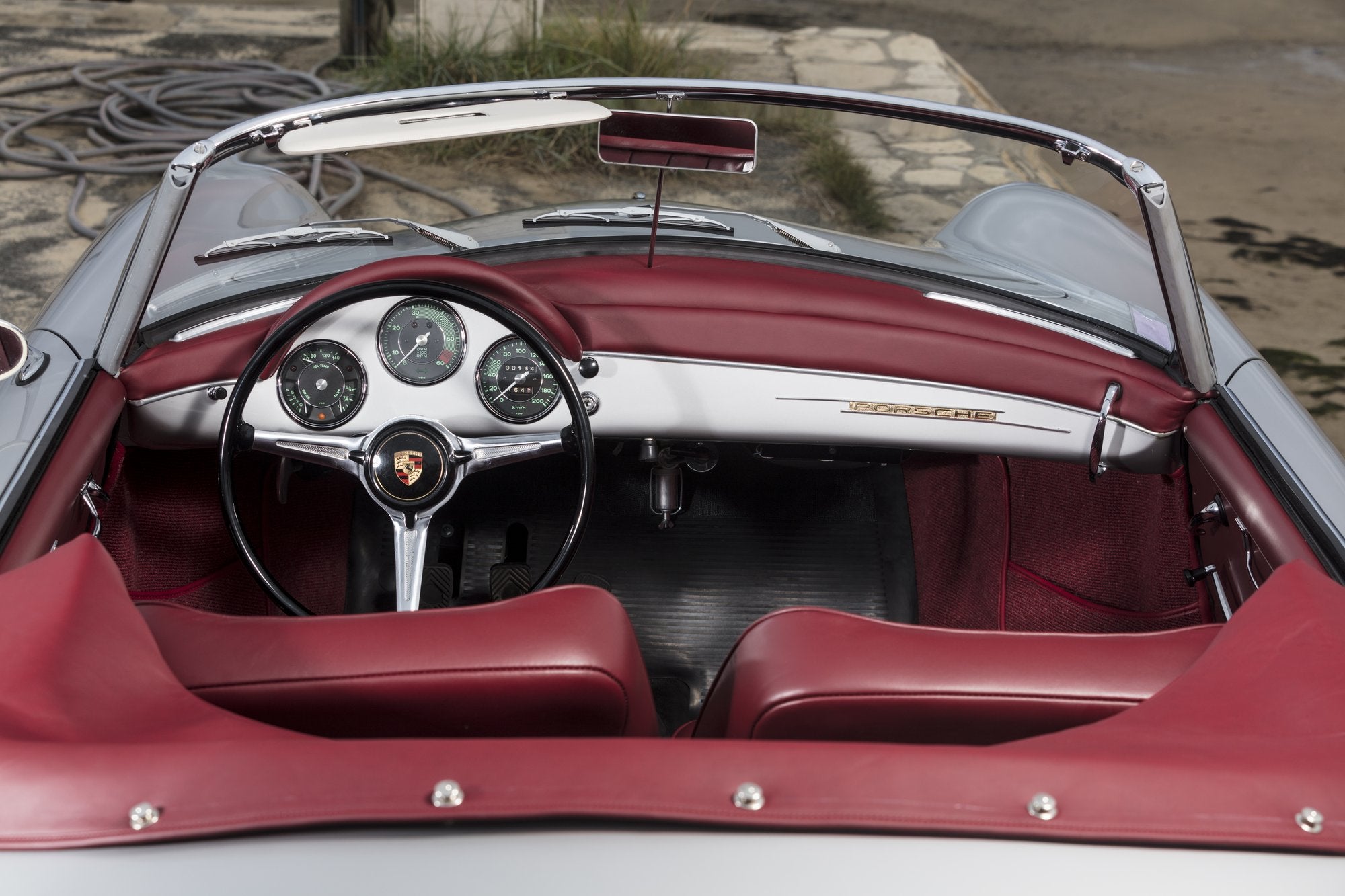 Voiture Porsche 356 BT5 Roadster Super 90 1960 Gris Argent Cuir Rouge Port