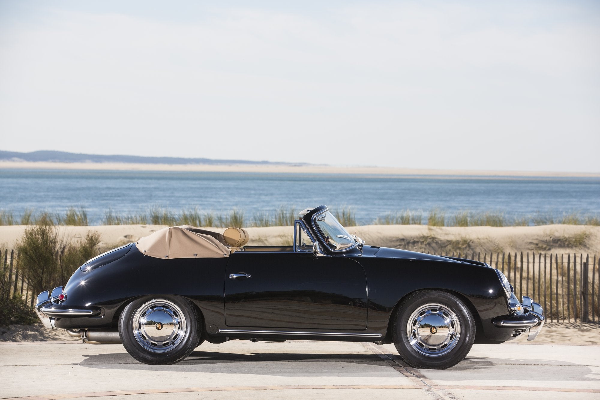 Voiture Porsche 356 SC Cab Noir - Intérieur Clair