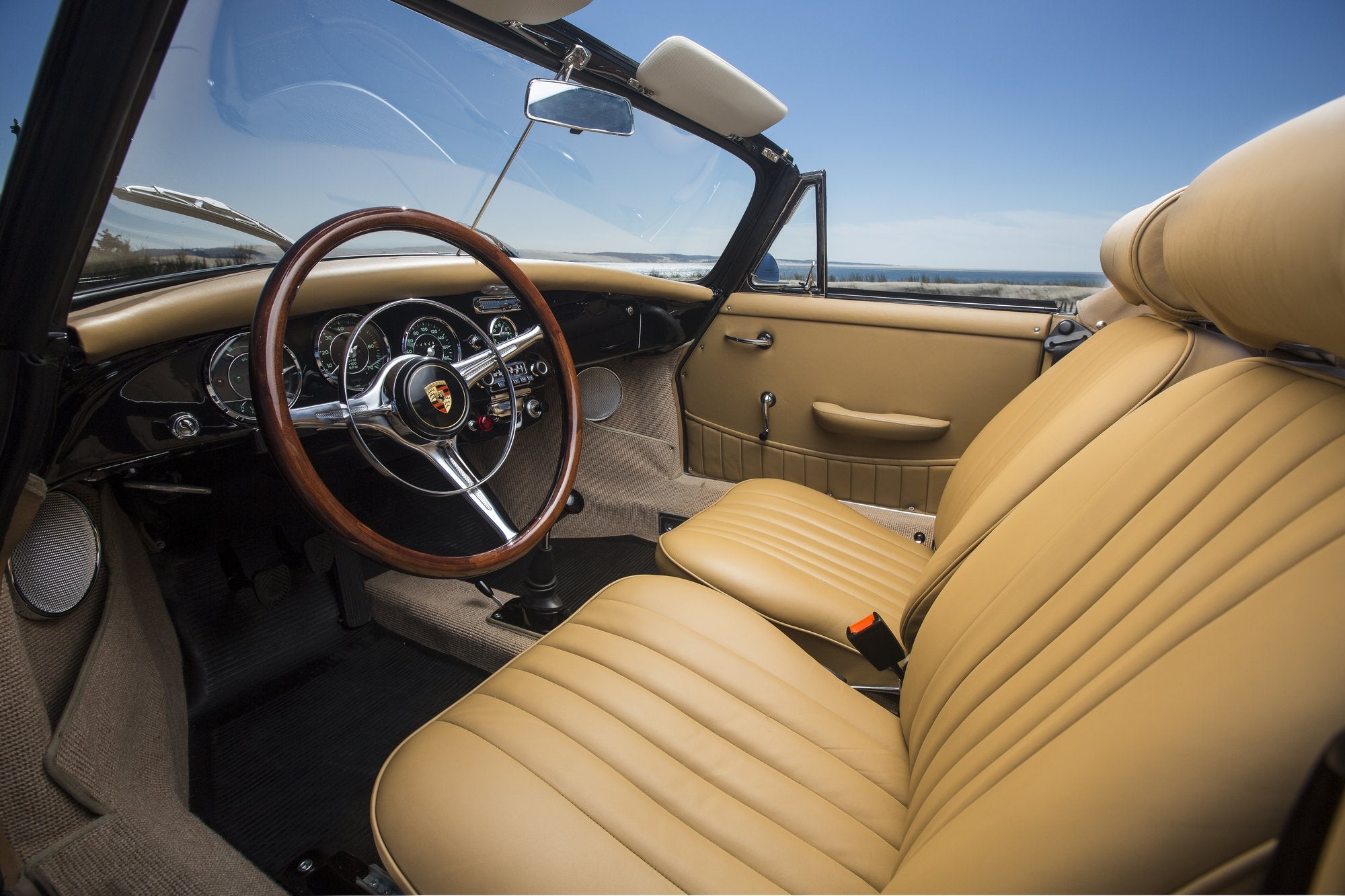 Voiture Porsche 356 SC Cab Noir - Intérieur Clair
