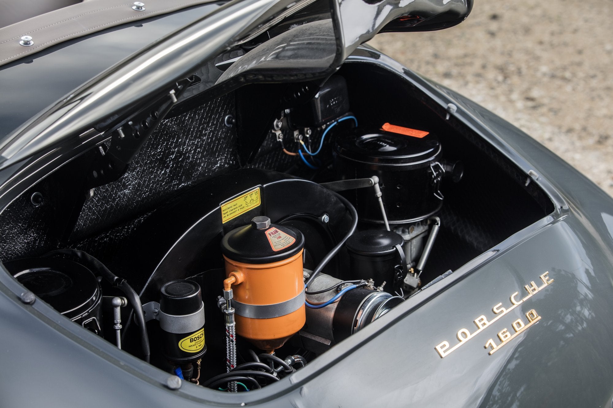 Voiture Porsche Roadster Slate Grey 1960 Cuir Gris Cabane