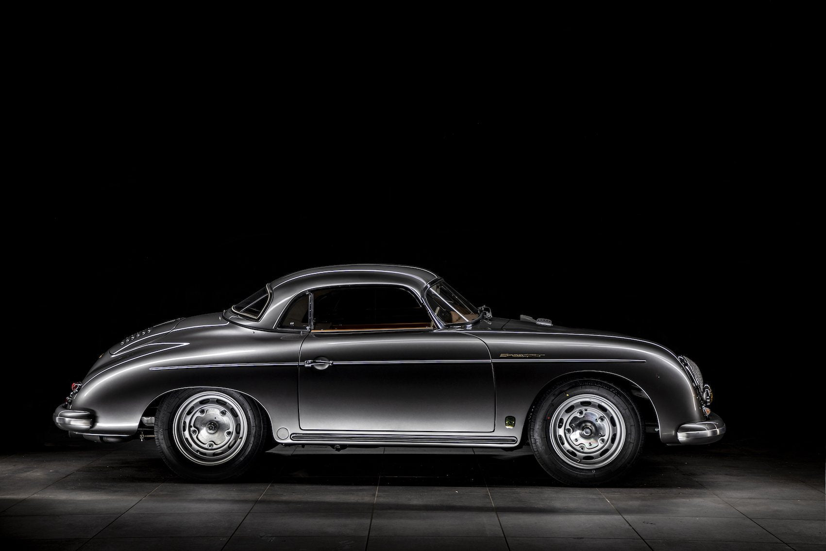 Voiture Porsche 356 A Grigio Ferror Speedster De 1958 Avec Hard Top