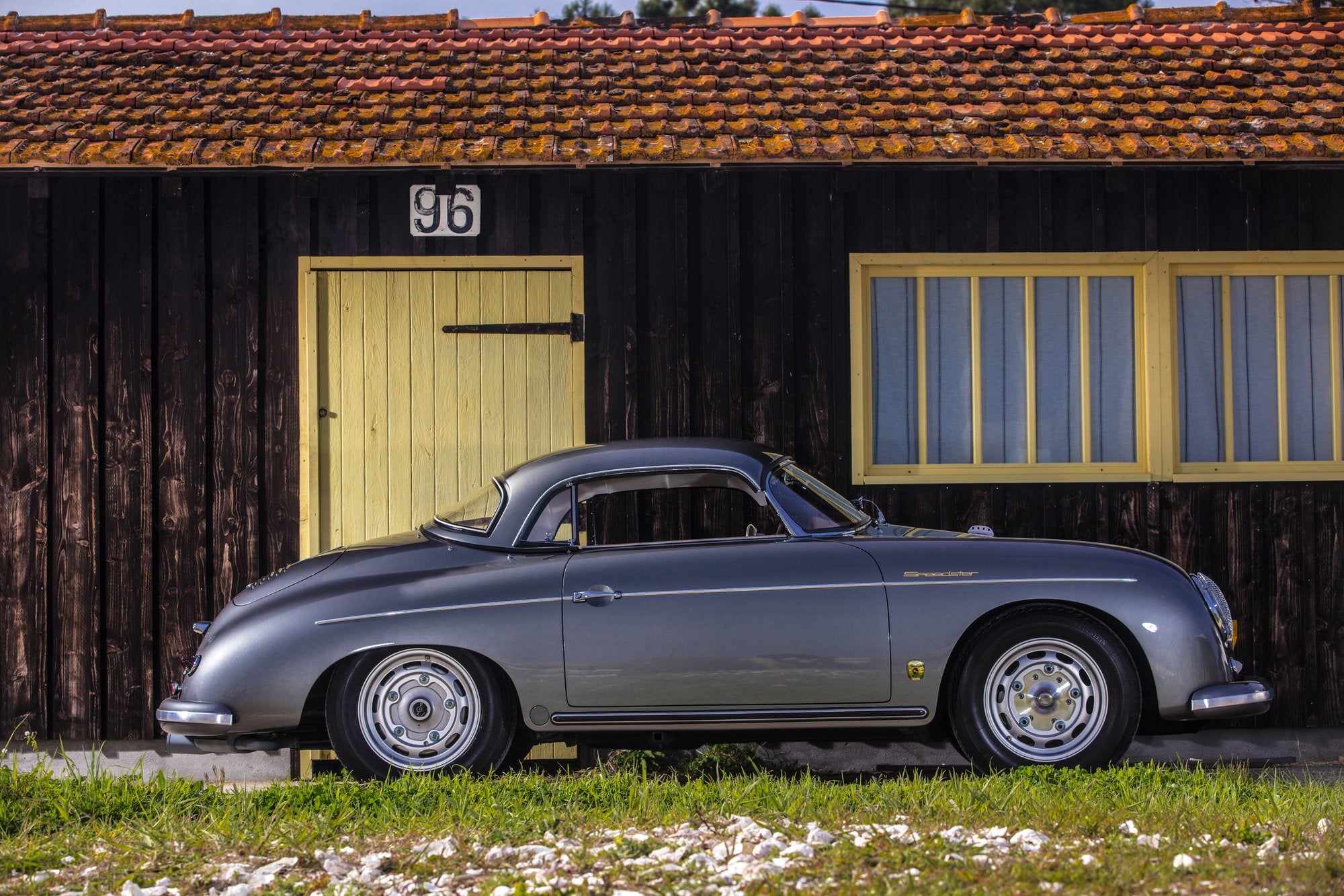 Voiture Porsche Speedster Grigio Ferro Avec Hard Top