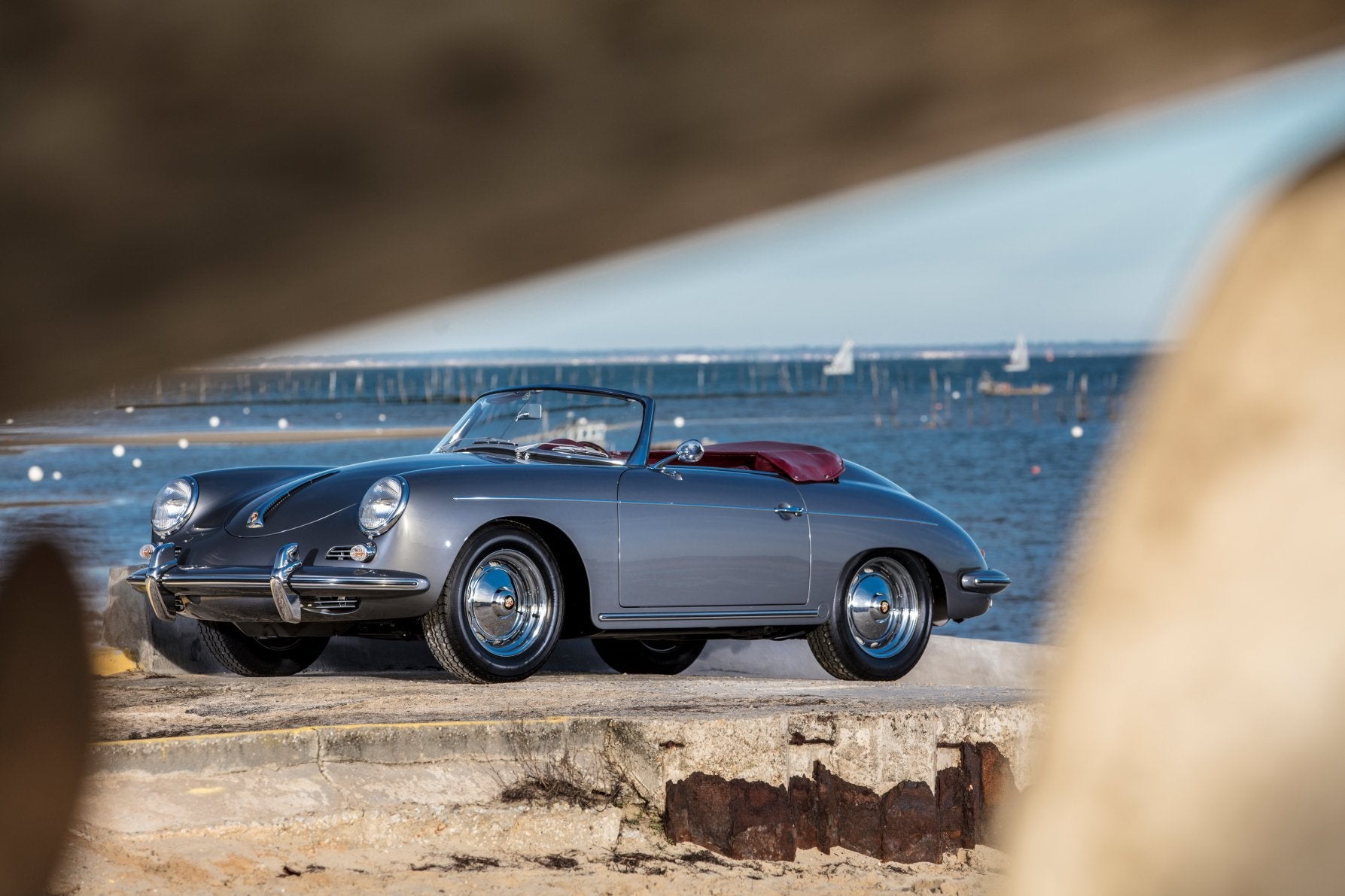 Voiture Porsche 356 BT5 Roadster Super 90 Avril 1960 Grigio Ferro Cuir Rouge