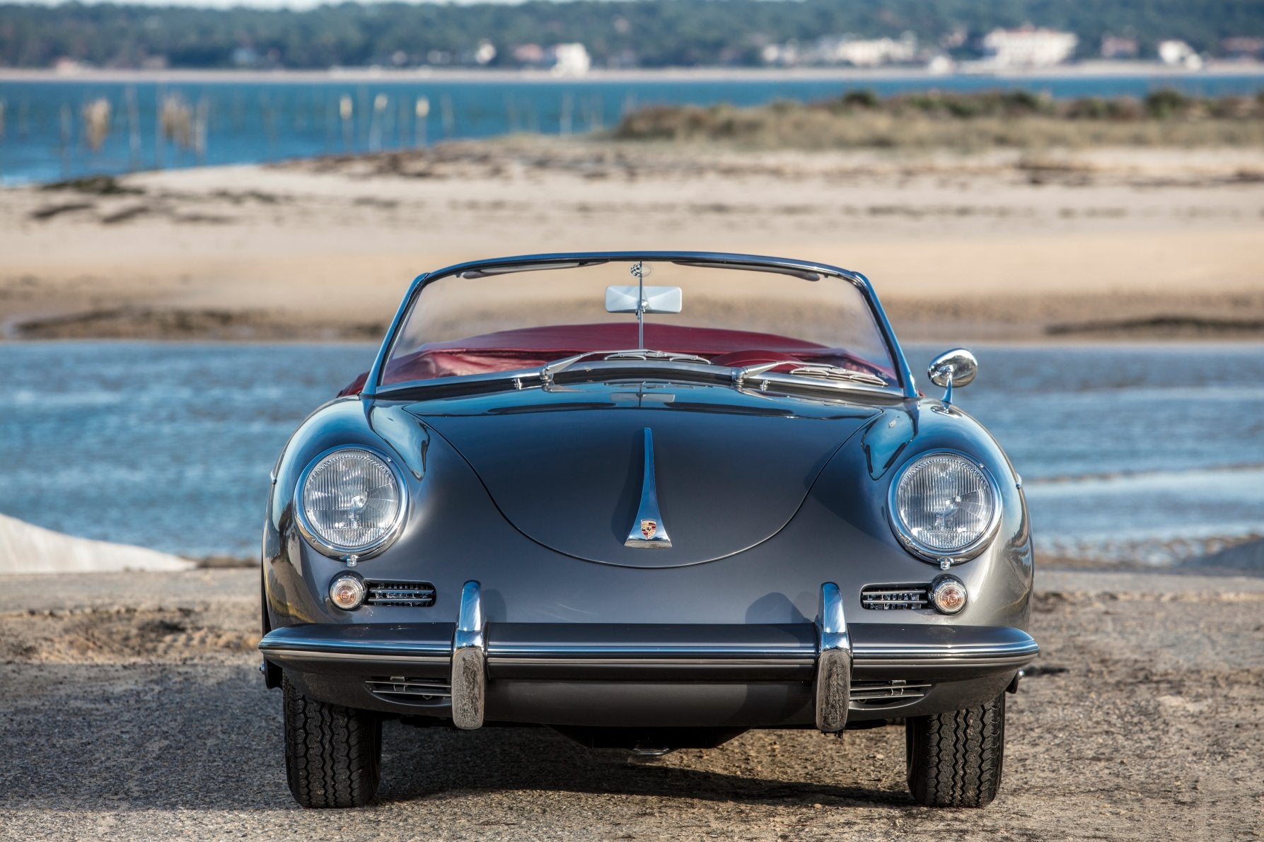 Voiture Porsche 356 BT5 Roadster Super 90 Avril 1960 Grigio Ferro Cuir Rouge