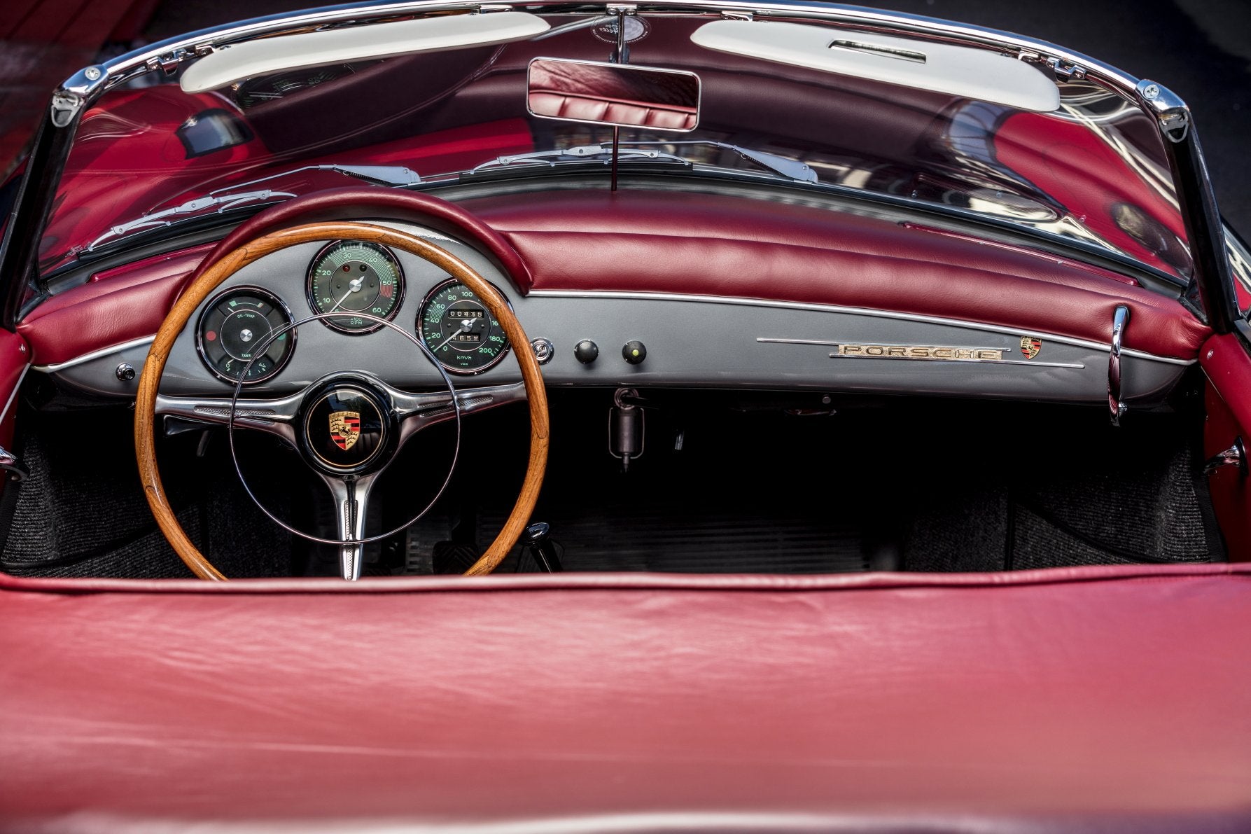 Voiture Porsche 356 BT5 Roadster Super 90 Avril 1960 Grigio Ferro Cuir Rouge