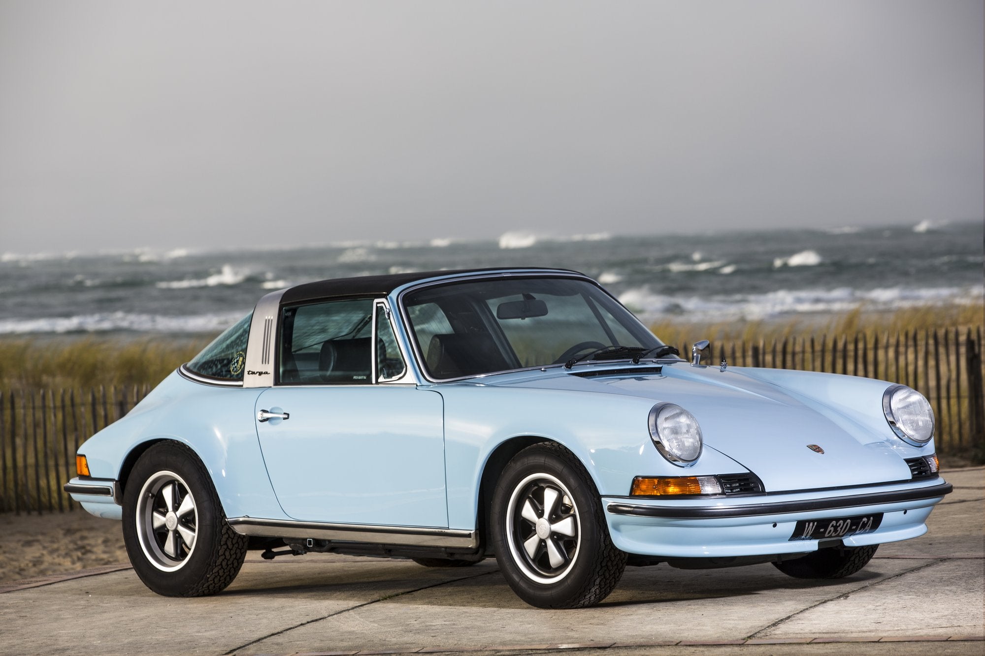 Voiture Porsche 911 2.4L S Targa Bleue Gulf 1973