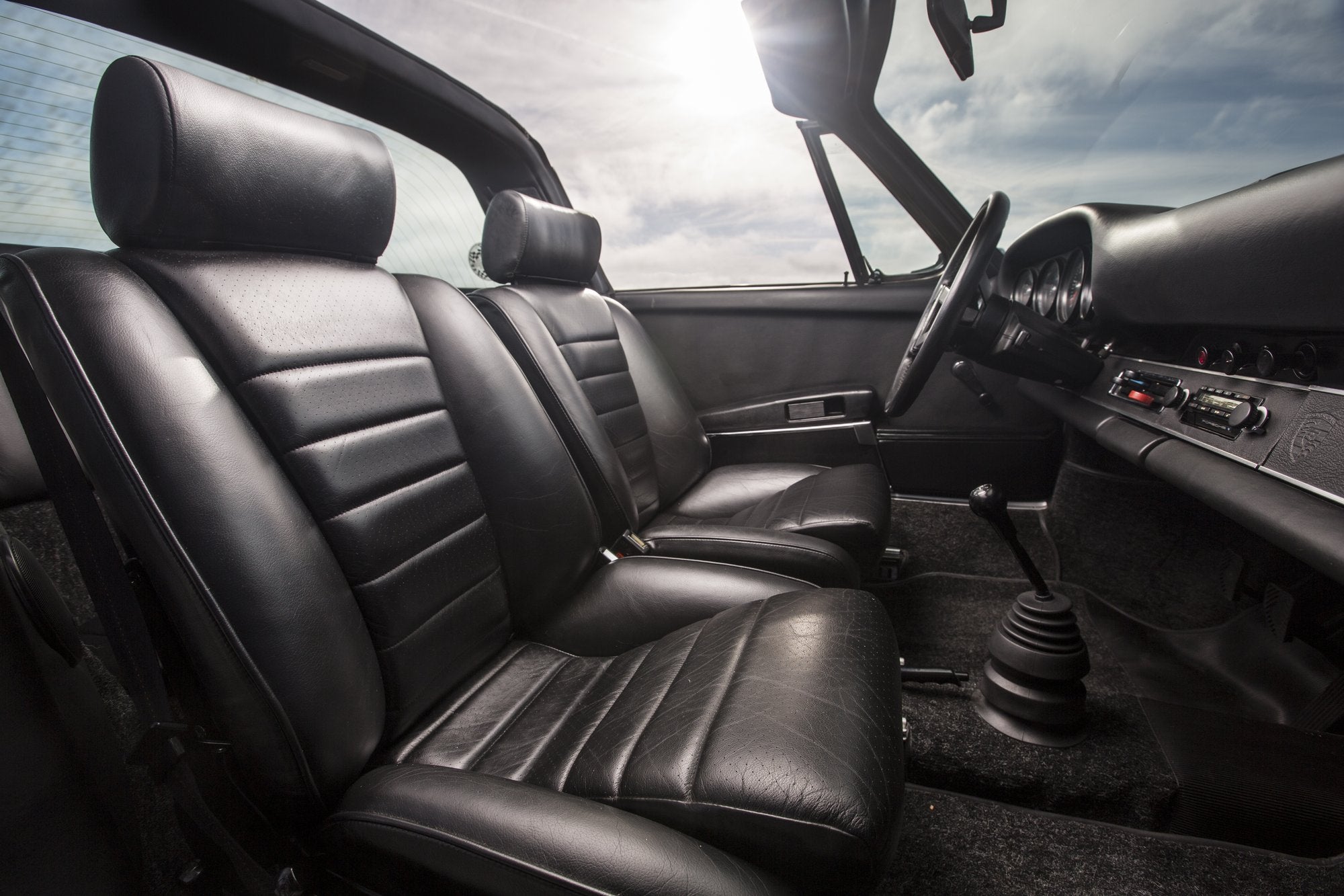 Voiture Porsche 911 2.4L S Targa Bleue Gulf 1973