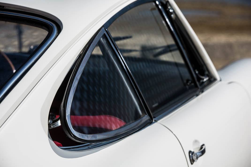 Voiture Porsche 911 2.0 Blanche