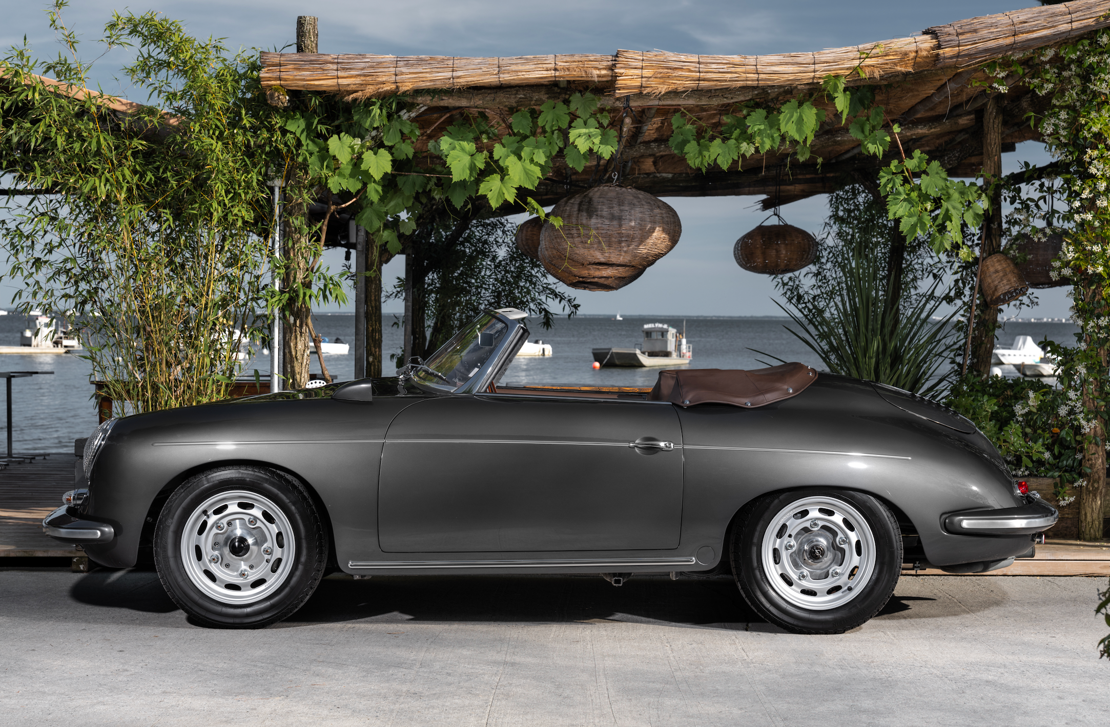 356 Roadster GT 1960 Dunkelgrau mit Schokoladenbraunem Innenraum, 160PS Motor