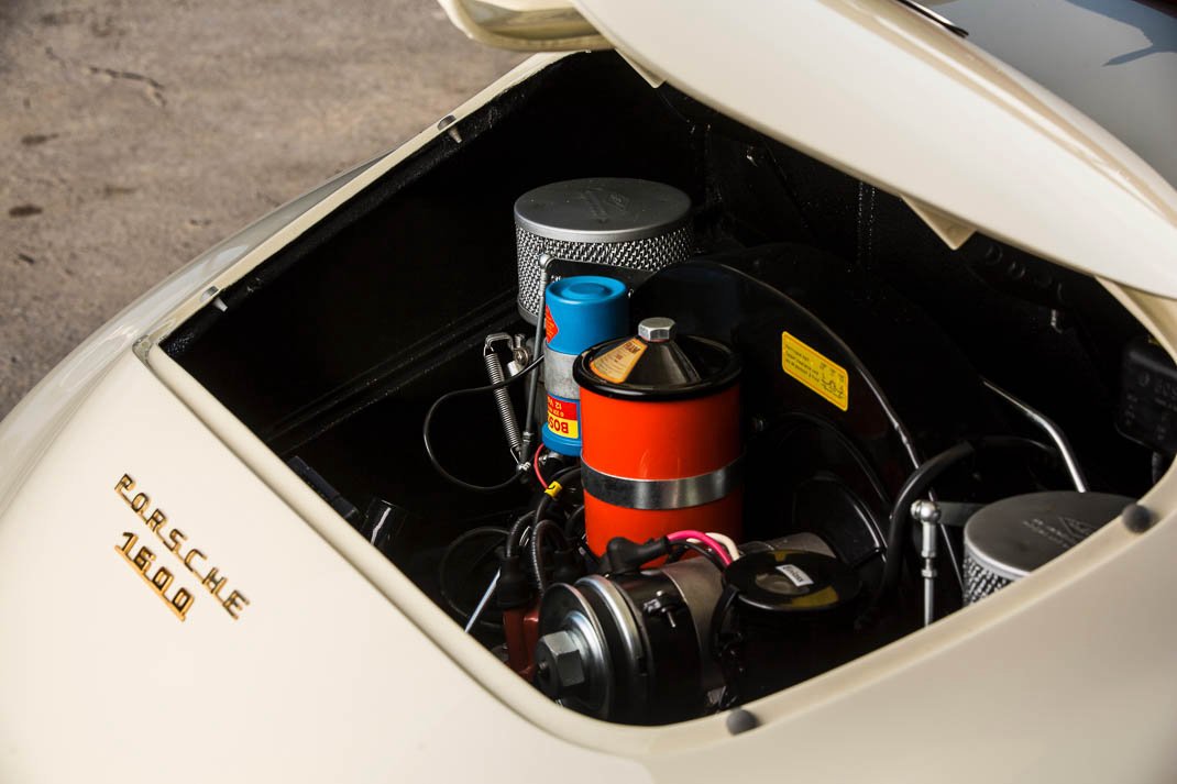 Voiture Porsche 356 Speedster Ivoir Cuir Rouge 1957