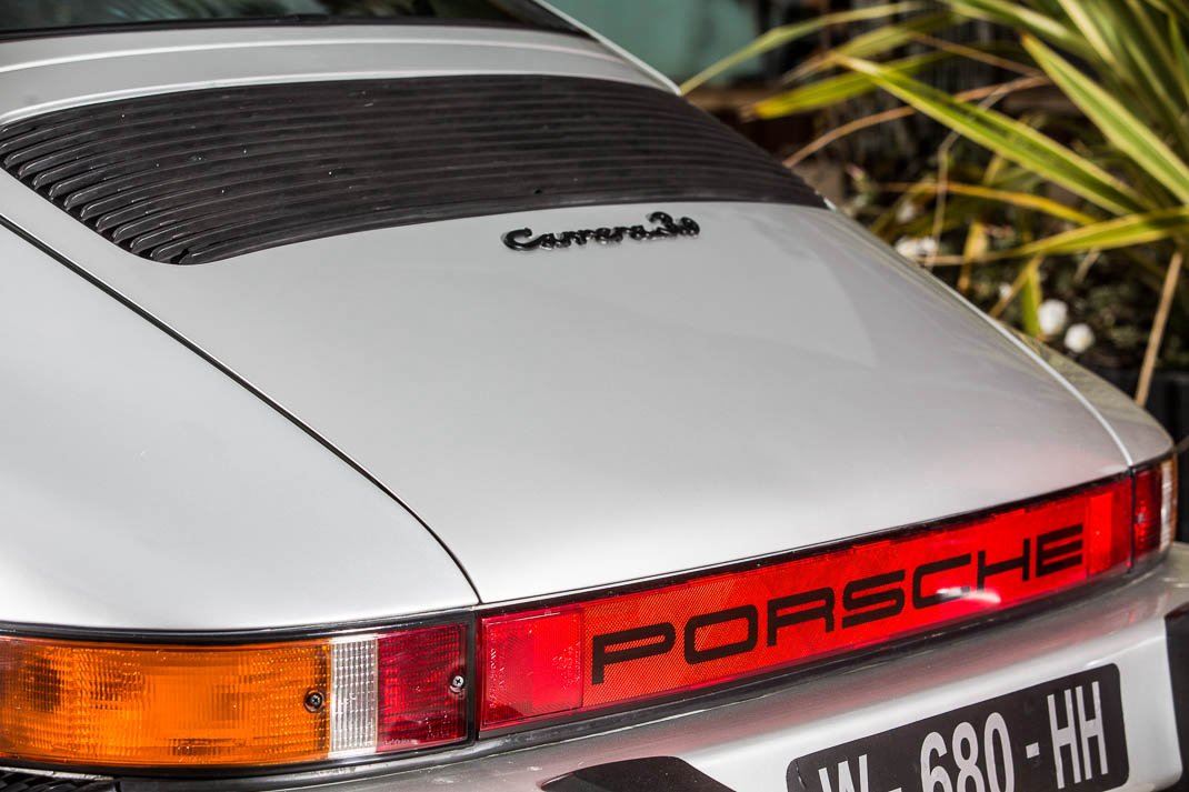 Voiture Porsche 911 3.0 Carrera Coupé Gris Argent